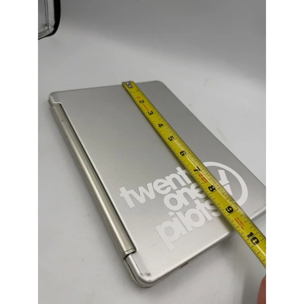 Silver Bluetooth Keyboard Case for iPad Hard Shell Wireless Folio w/ Stickers
